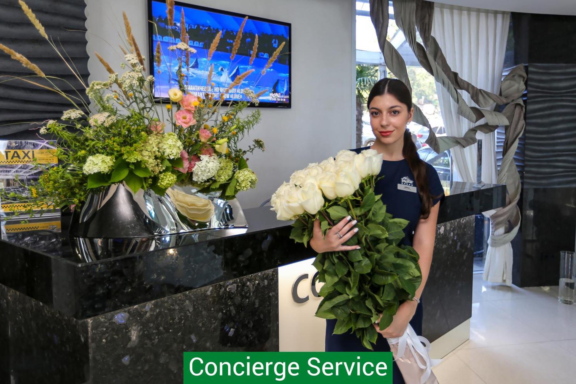 นีโม โฮเต็ล รีสอร์ต แอนด์ สปา Hotel โอเดสซา ภายนอก รูปภาพ Concierge Service
