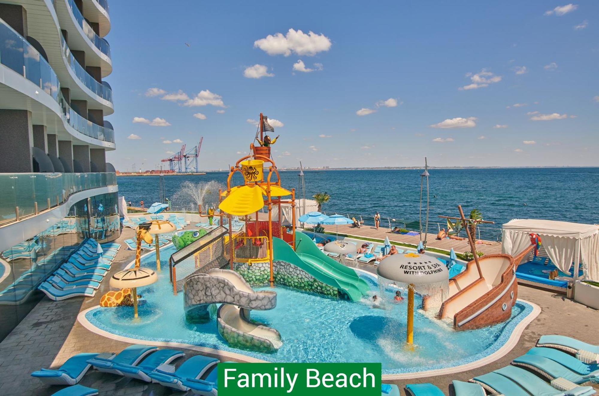 นีโม โฮเต็ล รีสอร์ต แอนด์ สปา Hotel โอเดสซา ภายนอก รูปภาพ Family Beach