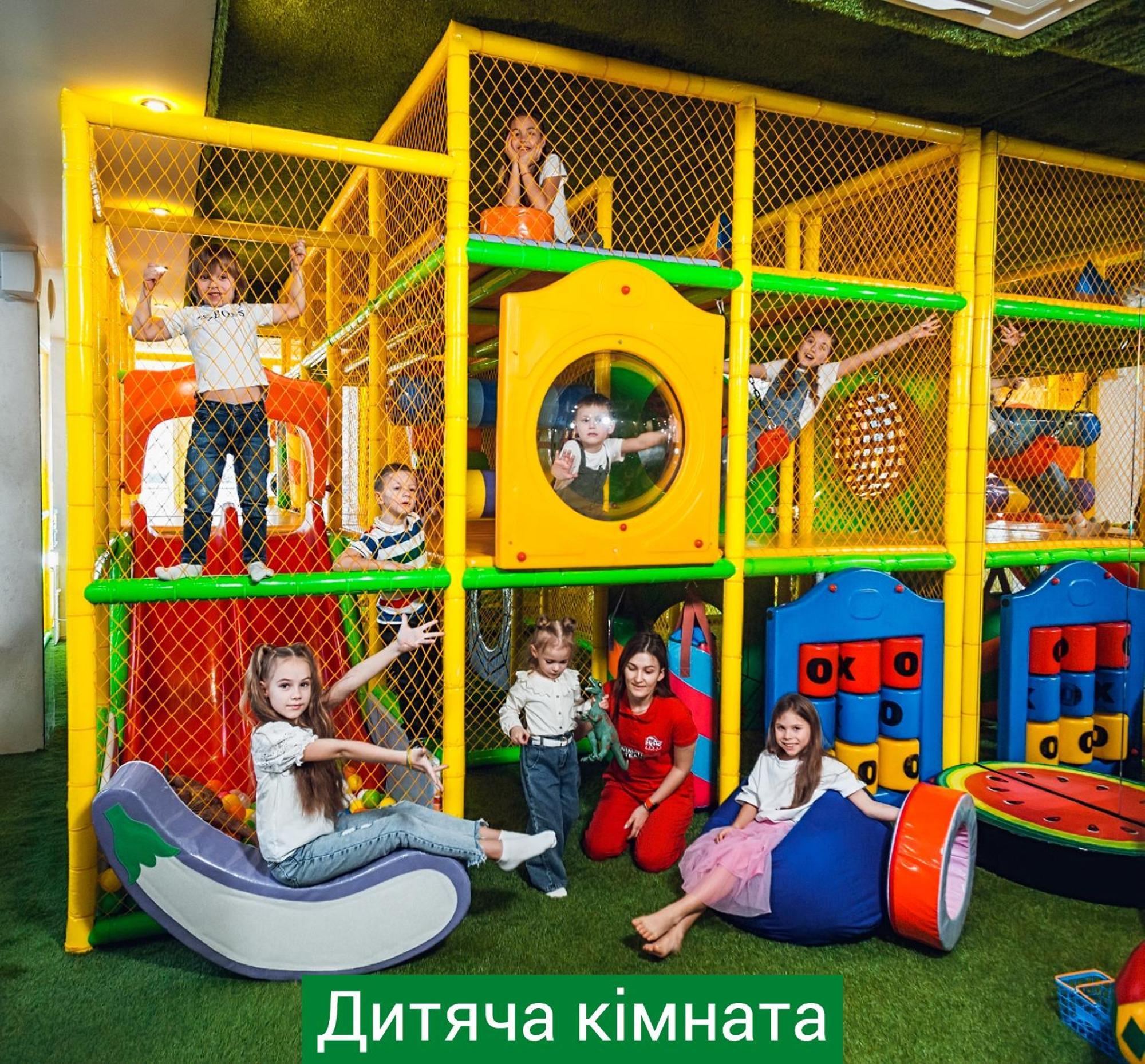นีโม โฮเต็ล รีสอร์ต แอนด์ สปา Hotel โอเดสซา ภายนอก รูปภาพ Children playing in a playground